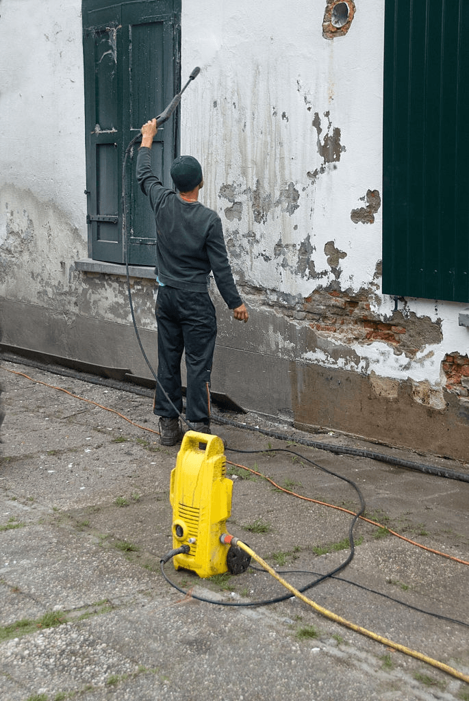 How to Clean Stucco Exterior Using Pressure Washer